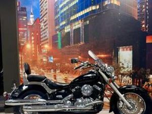 YAMAHA XVS 650 DRAG STAR