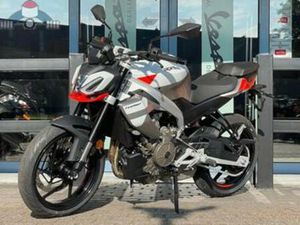 APRILIA TUONO 457 PUMA GREY 2025 (BJ 2025) — MOTOREN | APRILIA — MARKTPLAATS