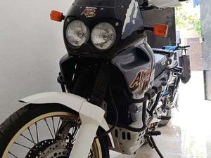 BULLE, CRASH BARS, SABOT, PORTE-PAQUET