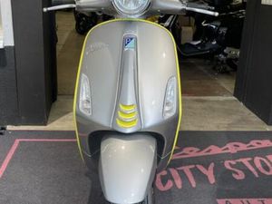 VESPA ELETTRICA 70 KM/H AB 16 JAHRE FAHRBAR