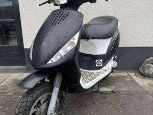 PIAGGIO ZIP 2T 50CC OPKNAPPER BROM START EN RIJD — SCOOTERS | PEUGEOT — MARKTPLAATS