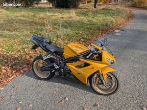 TRIUMPH DAYTONA
