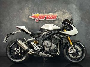 USED TRIUMPH SPEED TRIPLE 1200 RR FOR SALE IN LEEDS