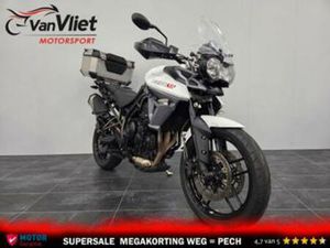MOOIE TRIUMPH TIGER 800 XRX MODEL 2015+ — MOTOREN | TRIUMPH — MARKTPLAATS
