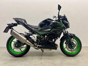 KAWASAKI Z500 SE PERFORMANCE AKRAPOVIC • 2026
