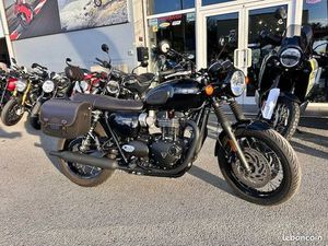 TRIUMPH BONNEVILLE T120 BLACK
