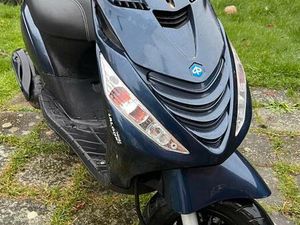 ② PIAGGIO ZIP 4T A KLASSE