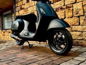 VESPA GTS 300 HPE NOTTE SAHNESTÜCK TUNING CUSTOM