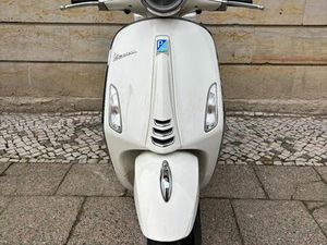 VESPA PRIMAVERA 50 LED USB ALU KAT
