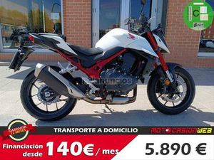 HONDA - CB 750 HORNET