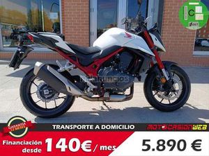 HONDA - CB 750 HORNET