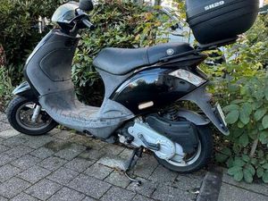 PIAGGIO ZIP 50 4TAKTER