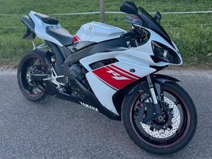 YAMAHA YZF-R1 RN19 BIANCO