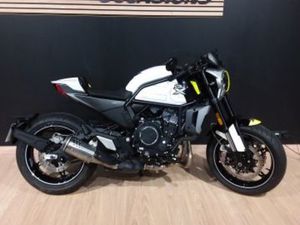 CF MOTO 700 CLX SPORT 2023 700 CM3 | MOTO SPORTIVE | 1 721 KM | BLANC | 22100 QUEVERT