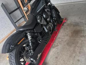 HARLEY DAVIDSON NIGHTSTER 975