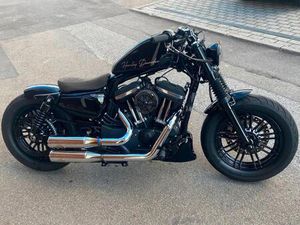 HARLEY DAVIDSON SPORTSTER 48 BOBBER