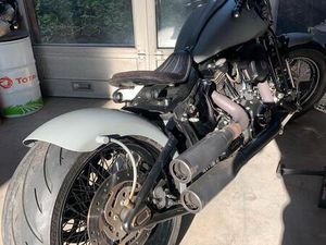 HARLEY-DAVIDSON FXS BLACKLINE 260ER CUSTOMBIKEUMBAU