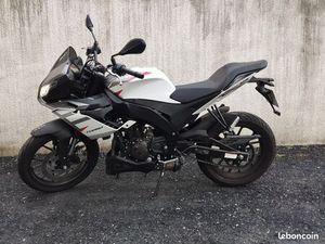 MOTO APRILIA TUONO 125