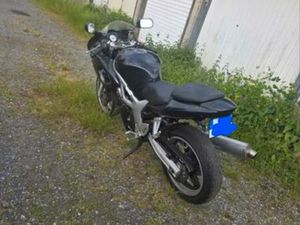 VEND MOTO 650 SV