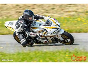 HONDA 600 CBR RR 2006 PISTE