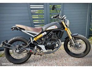 MOTO 125 MASH FALCONE