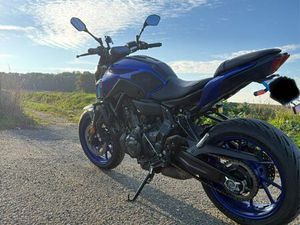 YAMAHA MT-07 A2 AKRAPOVIC