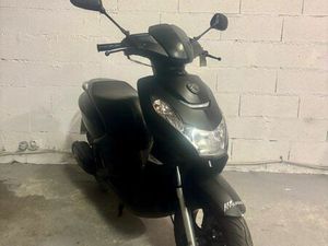 SCOOTER PEUGEOT KISBEE 50 CC 4 TEMPS INJECTION / PAIEMENT EN PLUSIEURS FOIS
