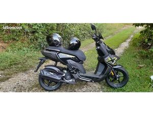 SCOOTER 50 CC KEEWAY