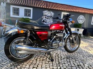 SUZUKI GT550 2 TEMPOS TORRES VEDRAS (SÃO PEDRO, SANTIAGO, SANTA MARIA DO CASTELO E SÃO MIGUEL) E MATACÃES