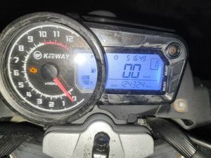 MOTO KEWAY 125. BUSTOS, TROVISCAL E MAMARROSA