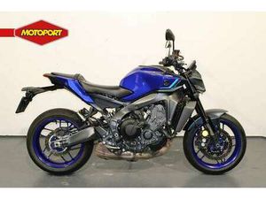 YAMAHA MT-09 Y-AMT BLAUW