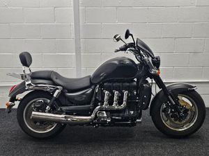 TRIUMPH ROCKET III ROADSTER