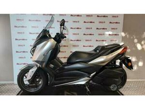 YAMAHA X-MAX 300 ABS