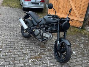 DUCATI MONSTER 600 DARK