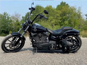 2014 HARLEY BREAKOUT – METALLIC BLACK – VERY LOW KM – $18,500