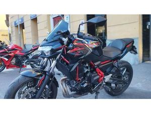 VENDO KAWASAKI Z 650 (2025 - 26) USATA A IMPERIA (CODICE 9888744) - MOTO.IT