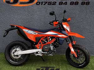 KTM 690 SMCR