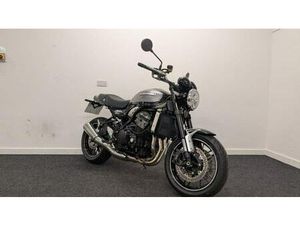 KAWASAKI Z900RS ** LONG MOT - RAD GAURD - TAIL TIDY **