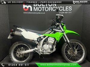 KAWASAKI KLX 250 KAWASAKI KLX250 MOTORCYCLE GREEN 250 CC