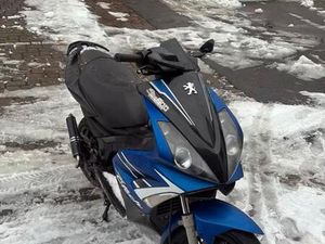 PEUGEOT JETFORCE (WAR ROT IST JETZT BLAU)