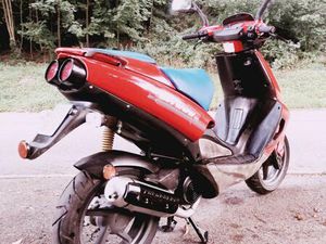 APRILIA SR50 EDITION WWW 2 TAKT ROLLER 2001
