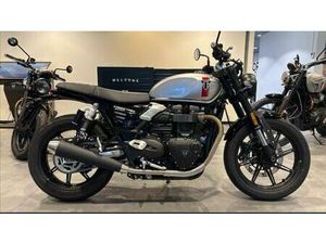 VENDO TRIUMPH SPEED TWIN 900 (2025) USATA A ROMA (CODICE 9888611) - MOTO.IT