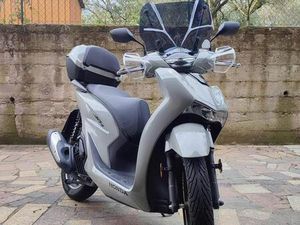 VENDO HONDA SH 125I (2024 - 25) USATA A AMEGLIA (CODICE 9888204) - MOTO.IT