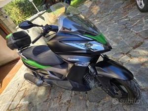 KAWASAKI J300 - 2015