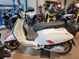 VESPA SPRINT 125 RACING SIXTIES