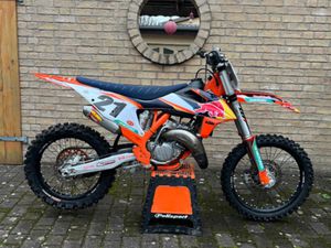 KTM SX 125 NEUWERTIG (LETZTES VERGASERMODELL!)