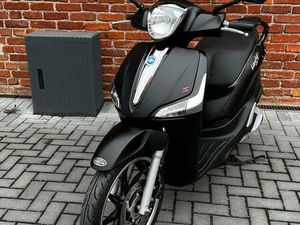 PIAGGIO LIBERTY S 150 ABS, 501KM, TÜV 09/27