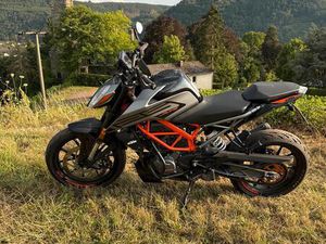 KTM DUKE 125