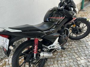 VENDO CB 125F. CARNAXIDE E QUEIJAS