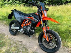 KTM 690 SMC R